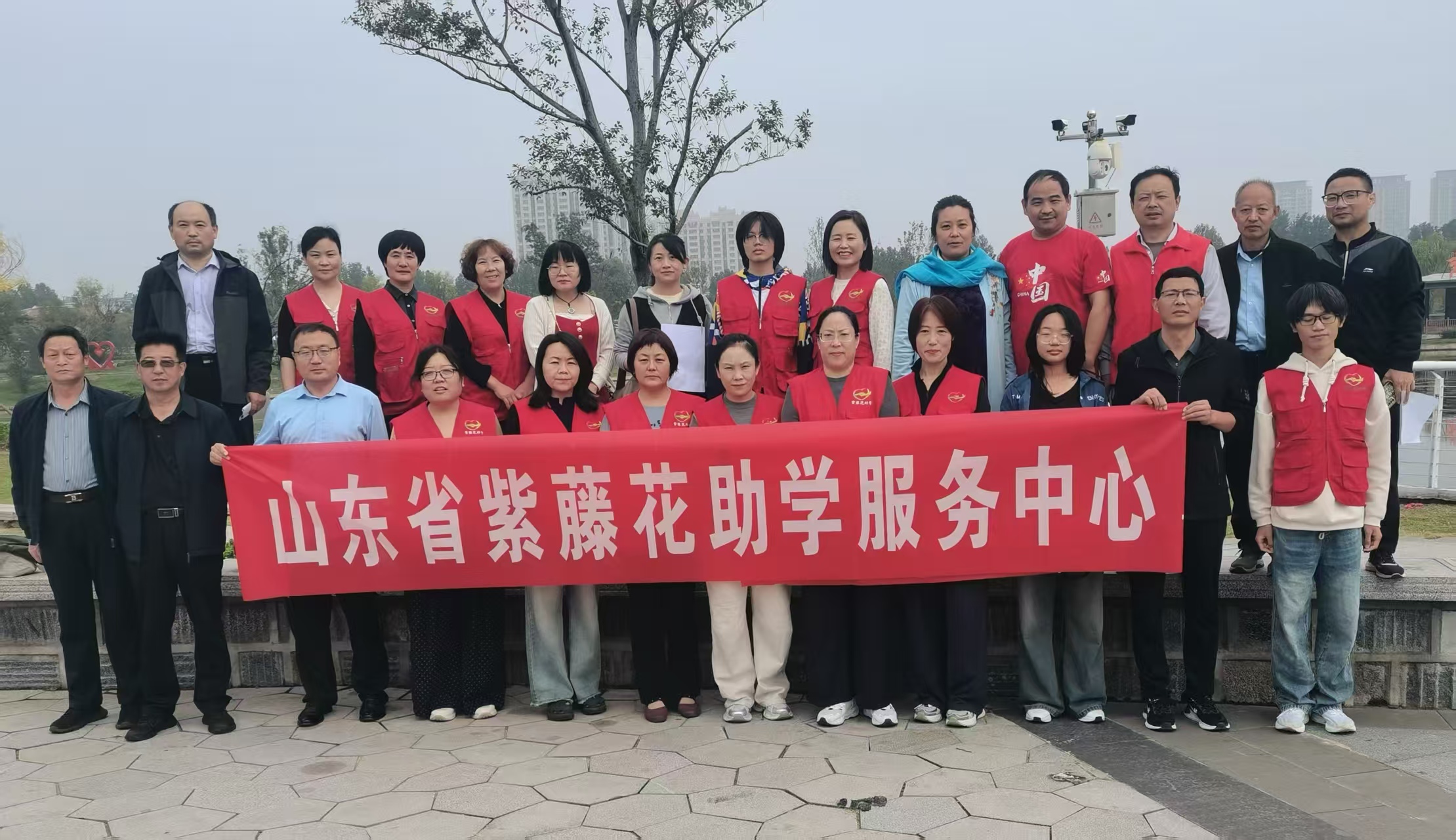 20251004秋季回访合影.jpg